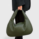 Torba za rame s metalnim detaljima