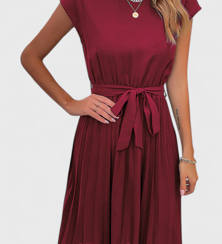 Elegantna Midi Haljina od Lagane Tkanine s Fluidnim Krojem