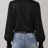 Quinn | Elegantna Bluza s Dugačkim Rukavima i V-Izrezom